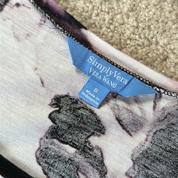 Simply Vera Wang Lightweight Soft Tunic with Purple and Black Floral Designs - Picture 3 of 4